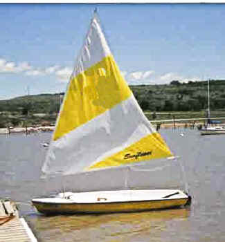 Sunflower 3.3 Sailboat on the lake