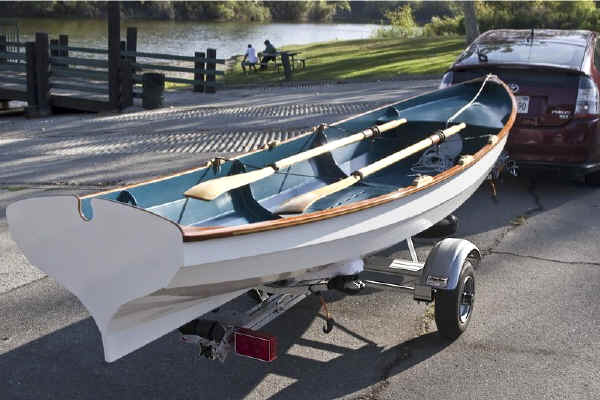 Trailex SUT-200-S Shown With Wineglass Rowboat